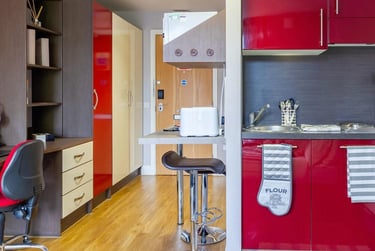 1 bed studio, Hawley Crescent, Camden, London, NW18NP - Image 3